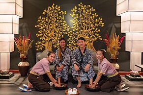 Angkor Miracle Reflection Club