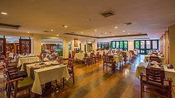 Angkor Miracle Reflection Club