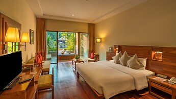 Angkor Miracle Reflection Club