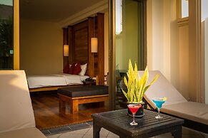 Angkor Miracle Reflection Club