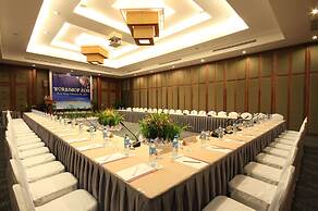 Angkor Miracle Reflection Club