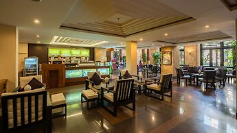 Angkor Miracle Reflection Club