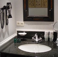 Guesthouse Maison le Dragon