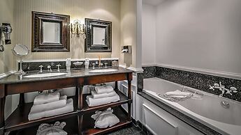 Guesthouse Maison le Dragon