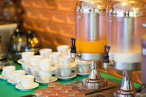 La Residence WatBo Hotel