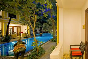 La Residence WatBo Hotel