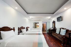 La Residence WatBo Hotel