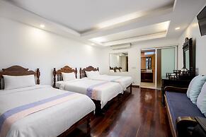 La Residence WatBo Hotel