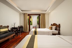 La Residence WatBo Hotel