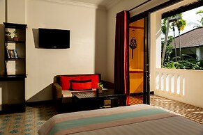 La Residence WatBo Hotel