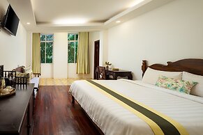 La Residence WatBo Hotel