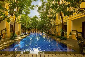 La Residence WatBo Hotel