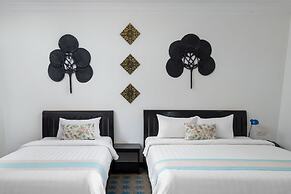 La Residence WatBo Hotel