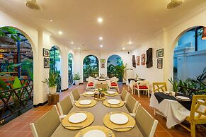 La Residence WatBo Hotel