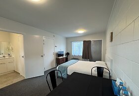 Siesta Motel