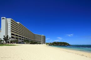 Hotel Monterey Okinawa Spa & Resort