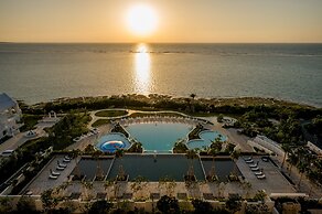 Hotel Monterey Okinawa Spa & Resort