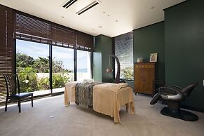 Hotel Monterey Okinawa Spa & Resort