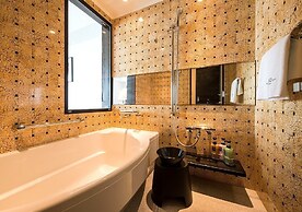 Hotel Monterey Okinawa Spa & Resort
