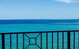 Hotel Monterey Okinawa Spa & Resort