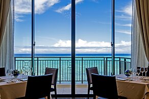 Hotel Monterey Okinawa Spa & Resort