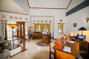 Rumah Asri Bed And Breakfast