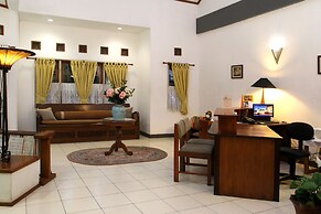 Rumah Asri Bed And Breakfast