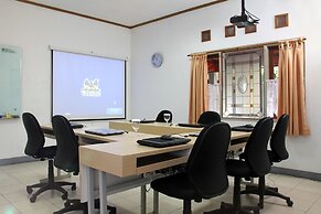 Rumah Asri Bed And Breakfast