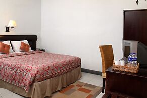 Rumah Asri Bed And Breakfast