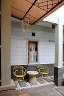 Rumah Asri Bed And Breakfast