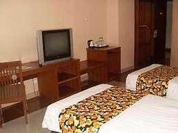 Hotel Oval Surabaya