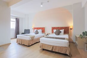 Gunawangsa Manyar Hotel Surabaya