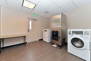 Holiday Inn Express & Suites Indio - Coachella Valley by IHG