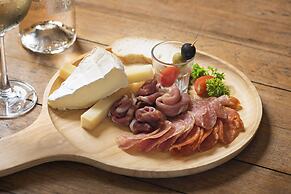 Beach Club by Haad Tien