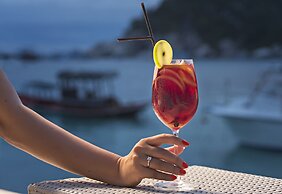 Beach Club by Haad Tien