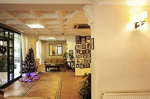 Üstün Otel Alsancak