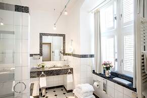 Schlosshotel Hugenpoet