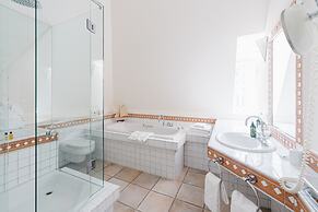 Schlosshotel Hugenpoet