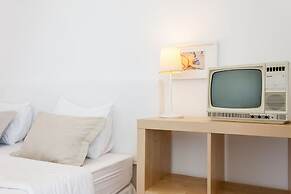 Blue Buddha Beach Rooms & Suites