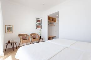 Blue Buddha Beach Rooms & Suites