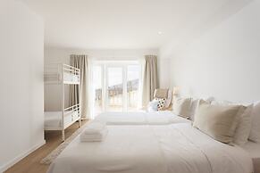 Blue Buddha Beach Rooms & Suites