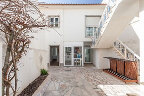 Blue Buddha Beach Rooms & Suites