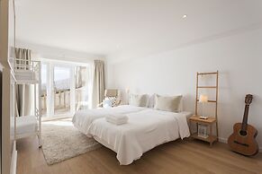 Blue Buddha Beach Rooms & Suites