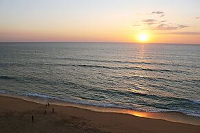 Blue Buddha Beach Rooms & Suites