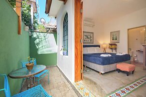 Pousada Pontal Gardens