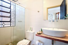 Pousada Pontal Gardens