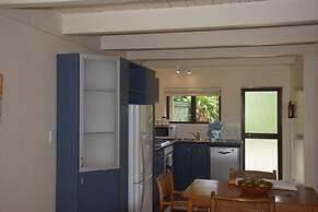 Avana Waterfront Apartments