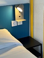 Hôtel Face West Le Pontet