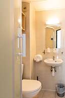 Hôtel Face West Le Pontet