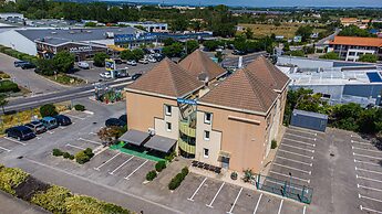 Hôtel Face West Le Pontet